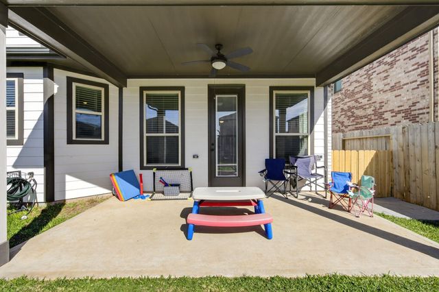 2837 Shimmer Edge Drive, Katy, TX 77493