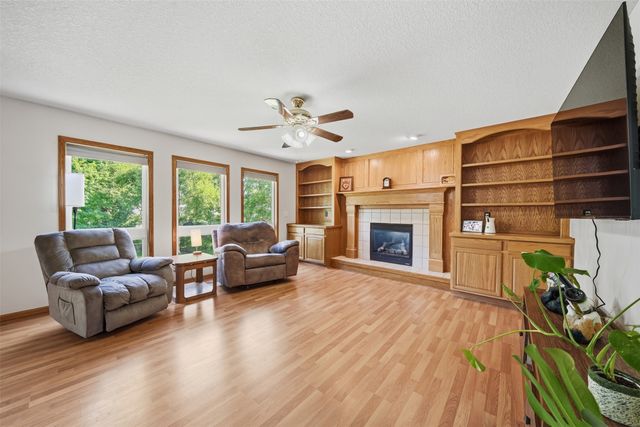 3012 E Highview Drive, Des Moines, IA 50320