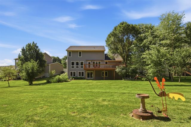 3012 E Highview Drive, Des Moines, IA 50320