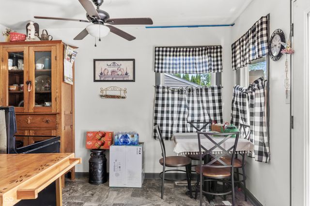 1462 Lochry Road, Franklin, IN 46131