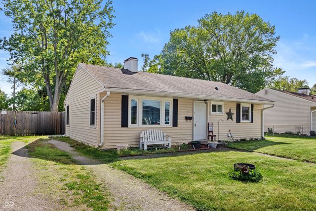 1462 Lochry Road, Franklin, IN 46131