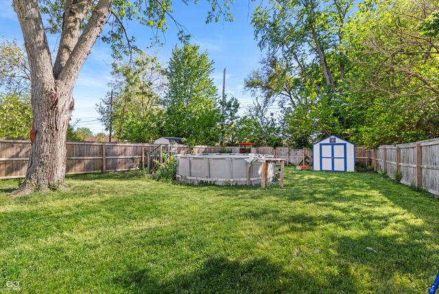 1462 Lochry Road, Franklin, IN 46131