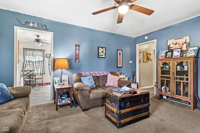 1462 Lochry Road, Franklin, IN 46131