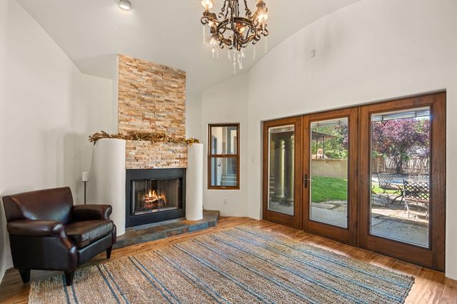 746 Chamisal Road NW, Albuquerque, NM 87107