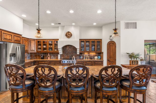 746 Chamisal Road NW, Albuquerque, NM 87107