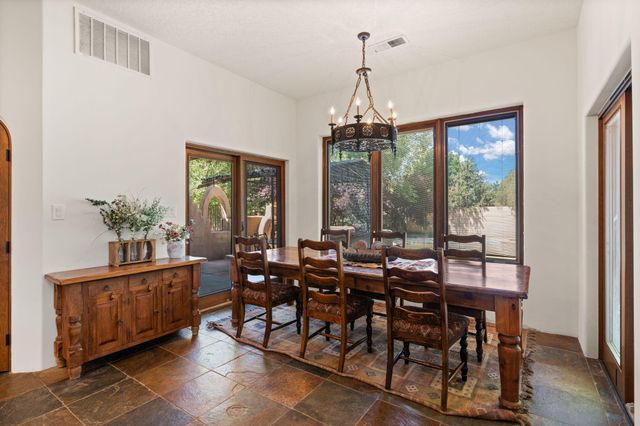 746 Chamisal Road NW, Albuquerque, NM 87107