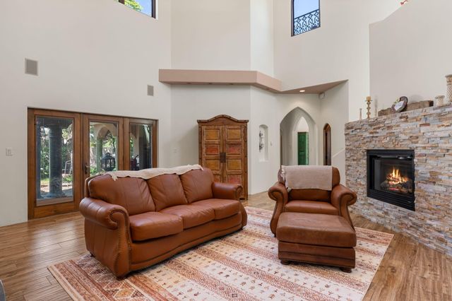 746 Chamisal Road NW, Albuquerque, NM 87107