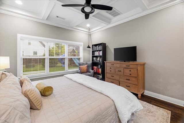 1114 Chancery Lane, Cave Springs, AR 72718