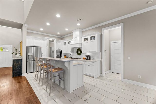 1114 Chancery Lane, Cave Springs, AR 72718