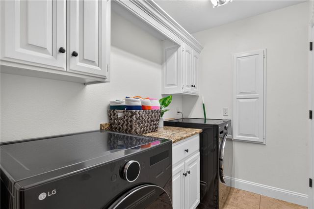 1806 S Prestwick Place, Rogers, AR 72758