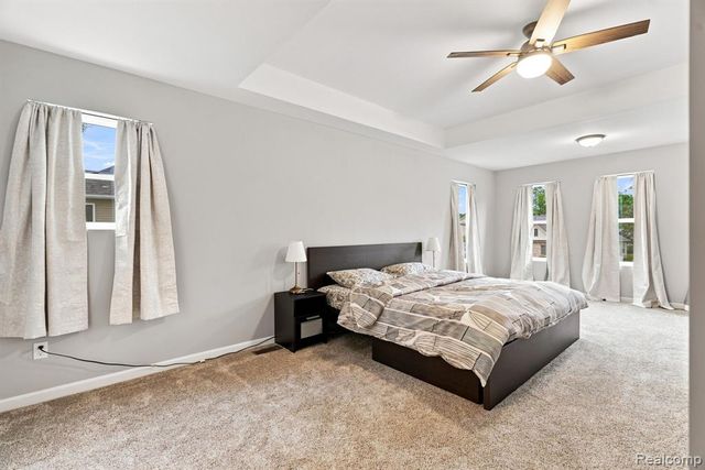 6149 Woodridge Lane, Grand Blanc, MI 48439