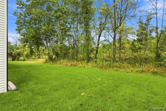 6149 Woodridge Lane, Grand Blanc, MI 48439