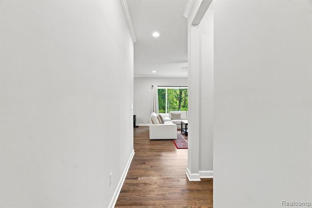 6149 Woodridge Lane, Grand Blanc, MI 48439