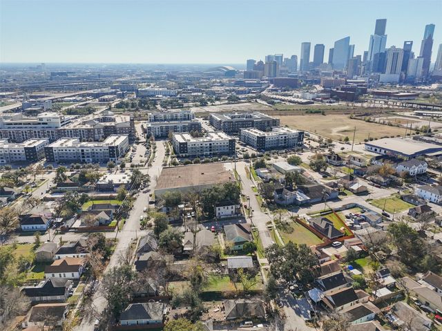 1609 Chapman Street, Houston, TX 77009