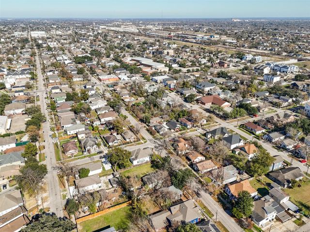 1609 Chapman Street, Houston, TX 77009