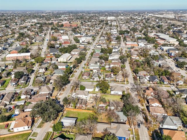 1609 Chapman Street, Houston, TX 77009
