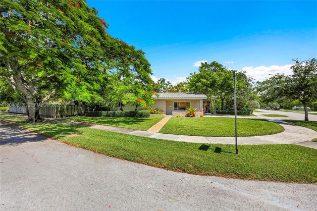 6325 SW 84th Street, Miami, FL 33143