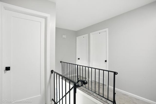 10 Cour Masson 10, Palos Hills, IL 60465
