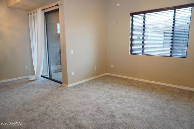 3330 S GILBERT Road 2010, Chandler, AZ 85286