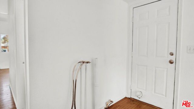 6072 York Boulevard, Los Angeles, CA 90042