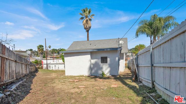 6072 York Boulevard, Los Angeles, CA 90042