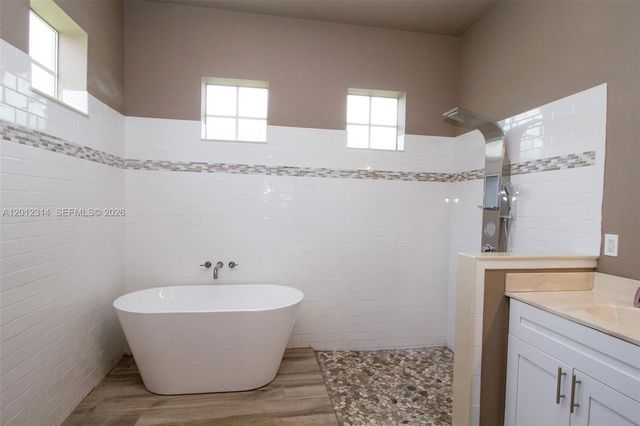 2910 Fairways Dr, Homestead, FL 33035