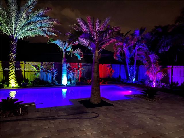 2910 Fairways Dr, Homestead, FL 33035