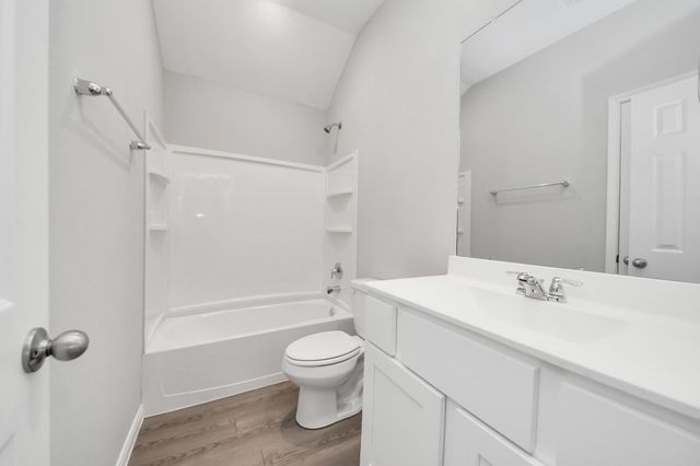 807 Jefferson Ave, Cleveland, TX 77327