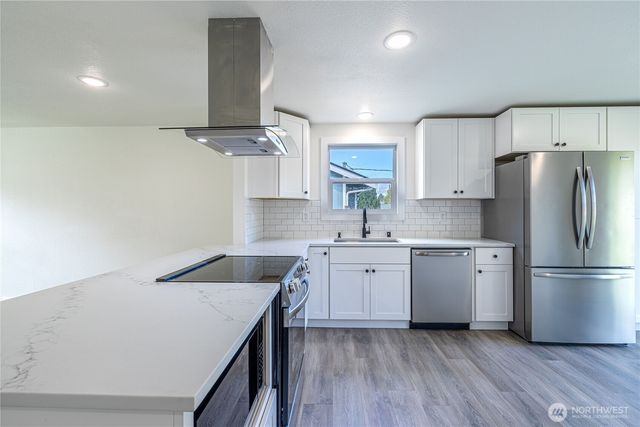 1005 E 63rd Street, Tacoma, WA 98404