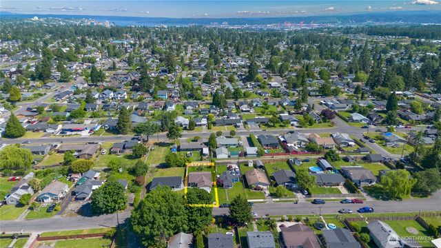 1005 E 63rd Street, Tacoma, WA 98404