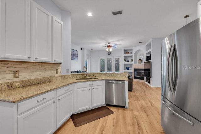 16315 BRIDGELAWN AVENUE, Lithia, FL 33547