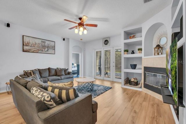 16315 BRIDGELAWN AVENUE, Lithia, FL 33547