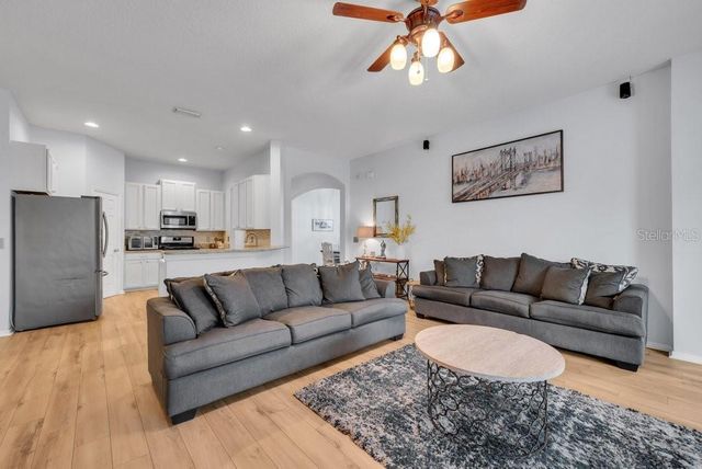 16315 BRIDGELAWN AVENUE, Lithia, FL 33547