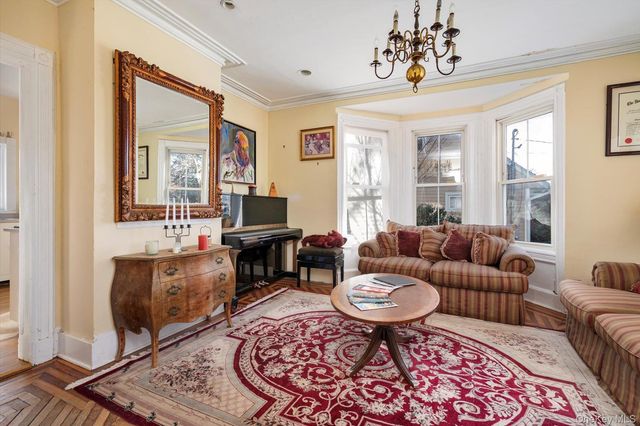 183 Oldfield Avenue, Amityville, NY 11701