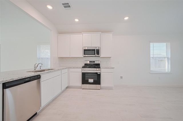 2212 Manila Lane, Texas City, TX 77568