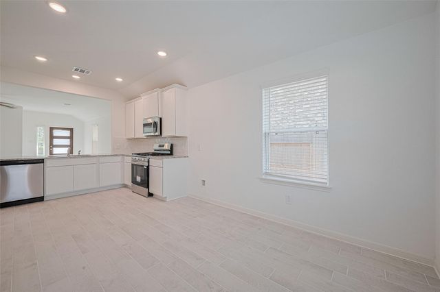 2212 Manila Lane, Texas City, TX 77568