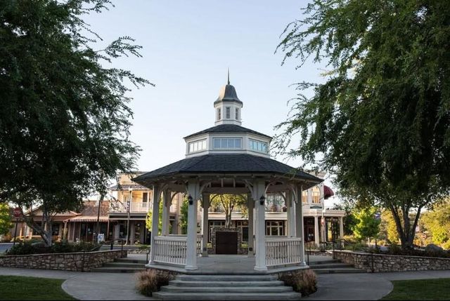 383 Quail Creek Dr, Copperopolis, CA 95228