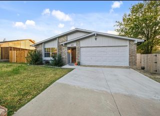 2016 Lymington Road, Carrollton, TX 75007