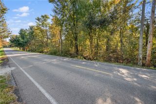 W Comet Road, Clinton, OH 44216