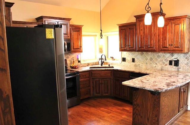 11119 N Madison Avenue, Kansas City, MO 64155