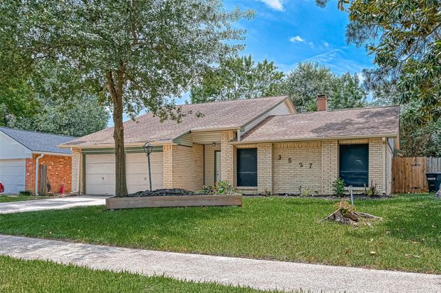 3527 Acorn Springs Lane, Spring, TX 77389
