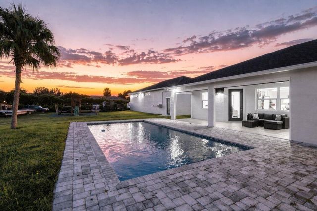 12291 70th Place N, West Palm Beach, FL 33412