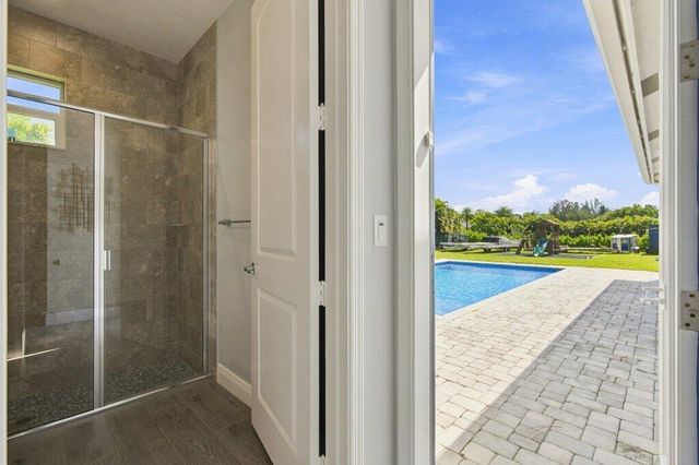 12291 70th Place N, West Palm Beach, FL 33412
