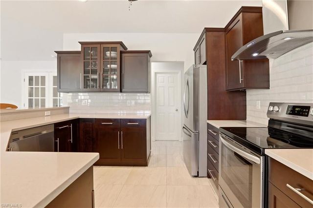 4282 Longshore WAY N, Naples, FL 34119