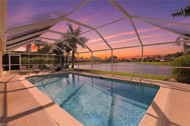 4282 Longshore WAY N, Naples, FL 34119
