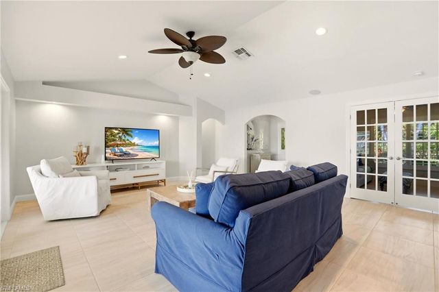 4282 Longshore WAY N, Naples, FL 34119