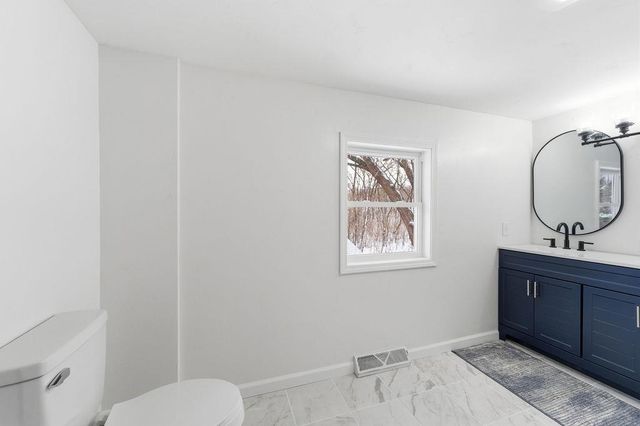 6055 HIAWATHA HEIGHTS DRIVE, Winneconne, WI 54986