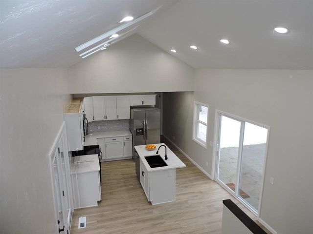 6055 HIAWATHA HEIGHTS DRIVE, Winneconne, WI 54986