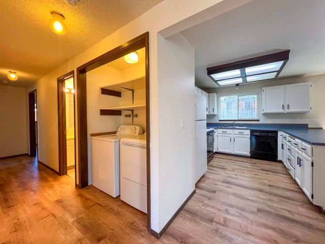 732 N Maple St, Colville, WA 99114