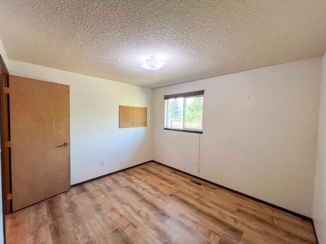 732 N Maple St, Colville, WA 99114